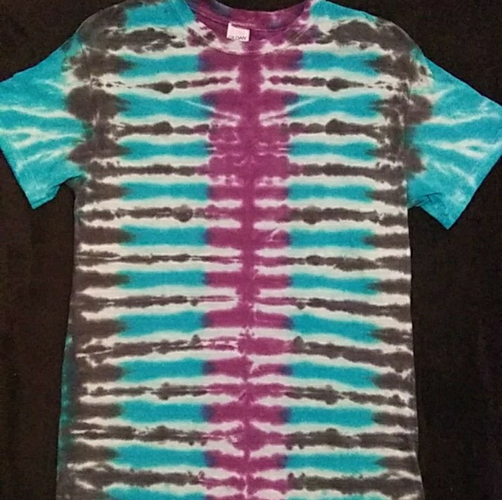 Adult size medium handmade tie dye design t shirt